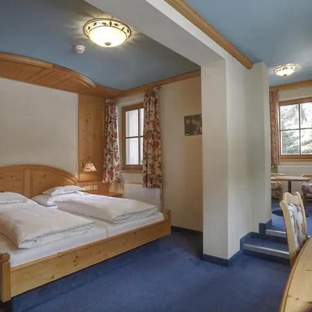 Wanderhotel Taurerwirt 4* Kals-am Großglockner