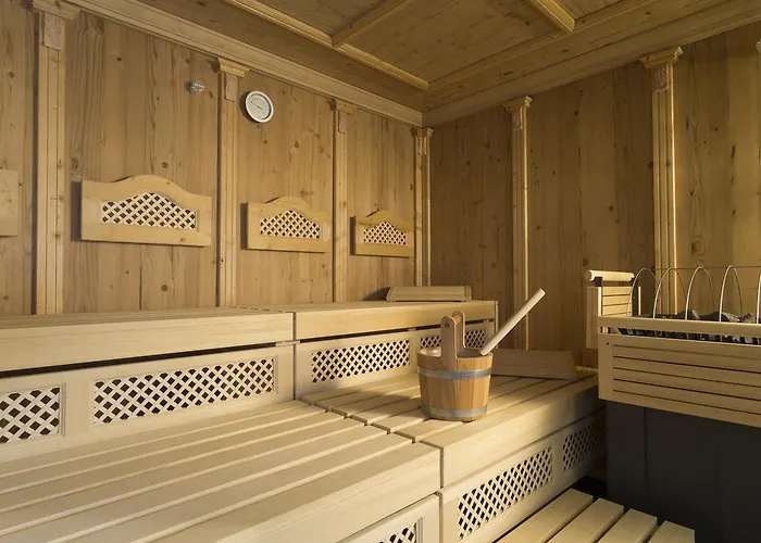 Wanderhotel Taurerwirt Hotel 4*