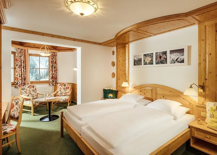 Wanderhotel Taurerwirt Hotel 4*