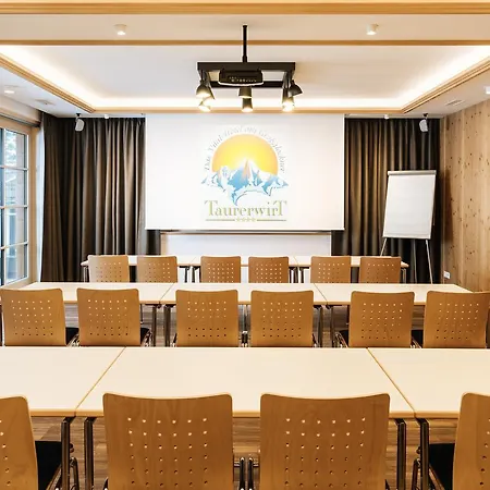 Wanderhotel Taurerwirt Otel Kals-am Großglockner