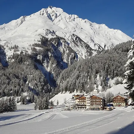 Wanderhotel Taurerwirt Hotel 4*